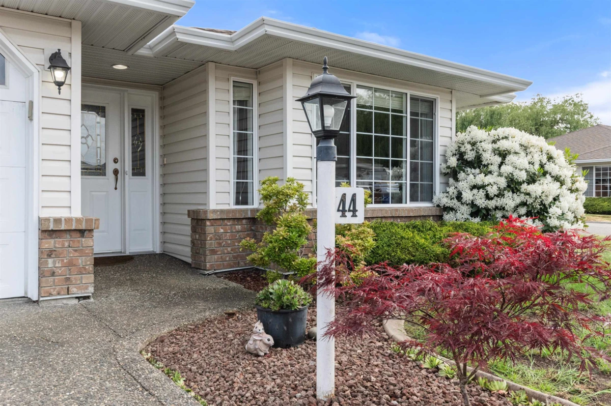 Exterior Rear Photo of 44 46485 Airport Road, Chilliwack, BC