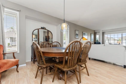 Breakfast Nook Photo of 44 46485 Airport Road, Chilliwack, BC