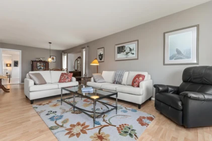 Kitchen Island Photo of 44 46485 Airport Road, Chilliwack, BC