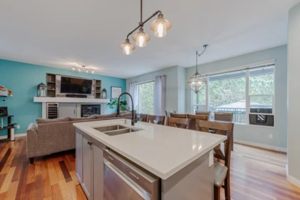 Breakfast Nook Photo of 24330 100b Avenue, Maple Ridge, BC