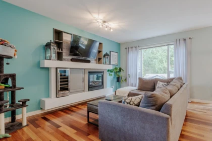 Kitchen Photo of 24330 100b Avenue, Maple Ridge, BC
