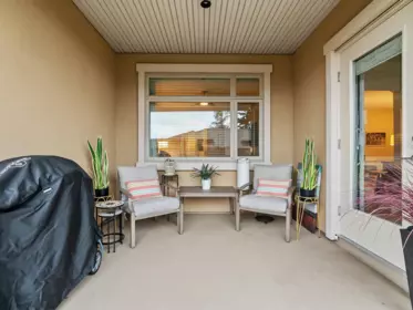 Backyard Photo of 412 15360 20 Avenue, Surrey, BC