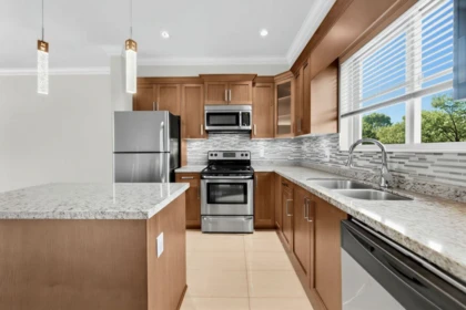 203A 7159 Stride Avenue, Burnaby, BC, Burnaby — Townhouse for sale