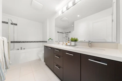 Powder Room Photo of 101 717 Chesterfield Avenue, North Vancouver, BC