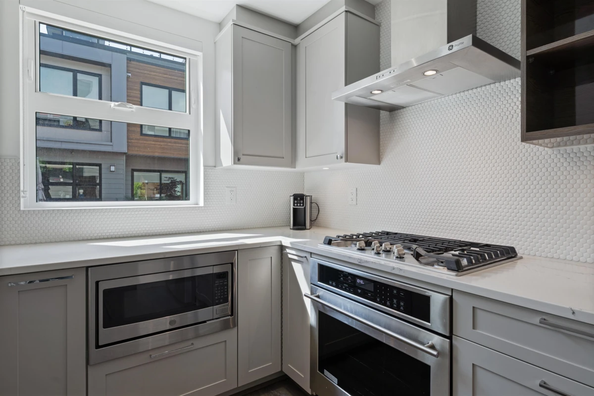 Family Room Photo of 21 856 Orwell Street, North Vancouver, BC