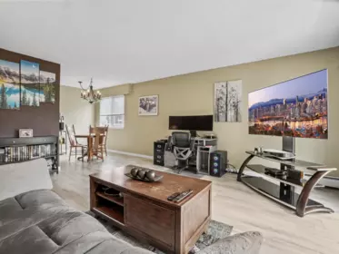 Kitchen Photo of 207 12096 222 Street, Maple Ridge, BC