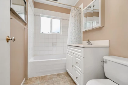 Walk-In Closet Photo of 11619 Adair Street, Maple Ridge, BC