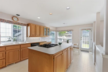 Kitchen Photo of 19658 Cedar Lane, Pitt Meadows, BC