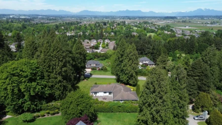 3039 163 Street, Surrey, BC, Surrey — Single Family Residence for sale