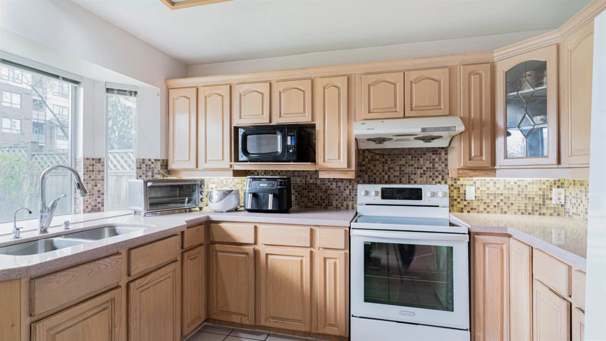Dining Area Photo of 3760 Mckay Drive, Richmond, BC