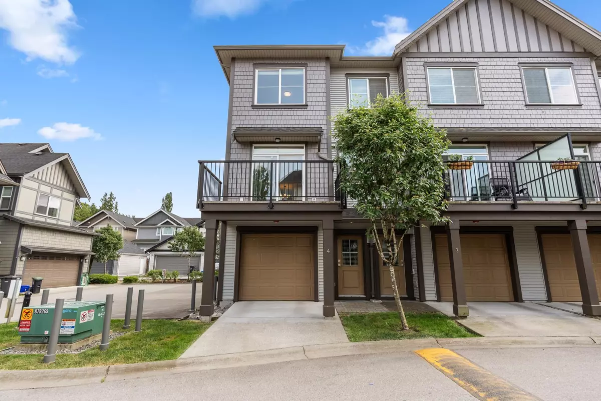 Living Room Photo of 4 8217 204b Street, Langley, BC