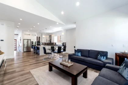 Breakfast Nook Photo of 16345 59 Avenue, Surrey, BC
