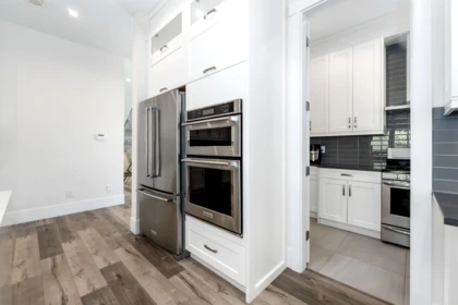 Powder Room Photo of 16345 59 Avenue, Surrey, BC