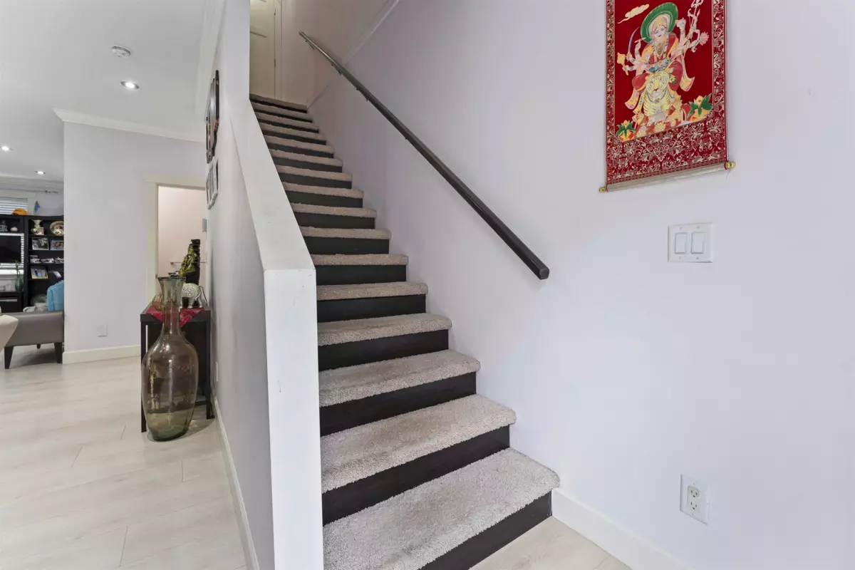 Family Room Photo of 7 14338 103 Avenue, Surrey, BC