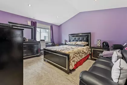 Guest Bathroom Photo of 7 14338 103 Avenue, Surrey, BC