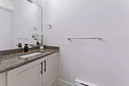 Laundry Room Photo of 7 14338 103 Avenue, Surrey, BC