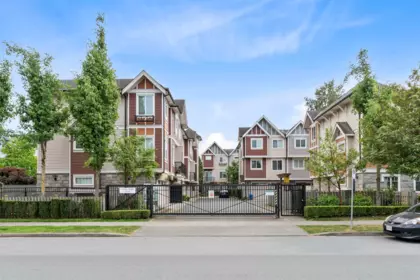 Outdoor Patio Photo of 7 14338 103 Avenue, Surrey, BC