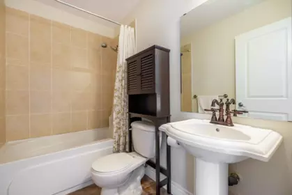 Hallway Photo of 11397 154a Street, Surrey, BC