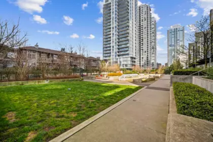 Loft / Bonus Room Photo of 2101 6699 Dunblane Avenue, Burnaby, BC