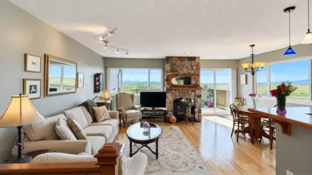 Breakfast Nook Photo of 83 11491 7th Avenue, Richmond, BC