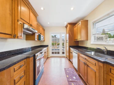 Breakfast Nook Photo of 3150 Stephens Street, Vancouver, BC