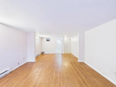 Entry Foyer Photo of 3150 Stephens Street, Vancouver, BC