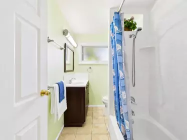 Powder Room Photo of 3150 Stephens Street, Vancouver, BC