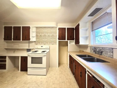Pantry Photo of 34008 Old Yale Road, Abbotsford, BC