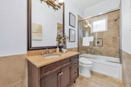 Office / Den Photo of 1675 W 59th Avenue, Vancouver, BC