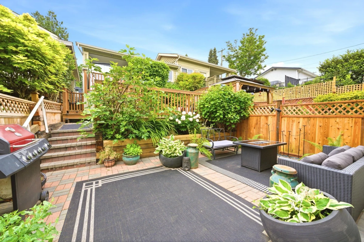 Family Room Photo of 562 W Keith Road, North Vancouver, BC