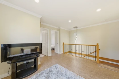Office / Den Photo of 562 W Keith Road, North Vancouver, BC