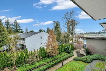 Front Yard Photo of 318 5460 Broadway, Burnaby, BC