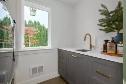 Bedroom 3 Photo of 580 Ioco Road, Port Moody, BC