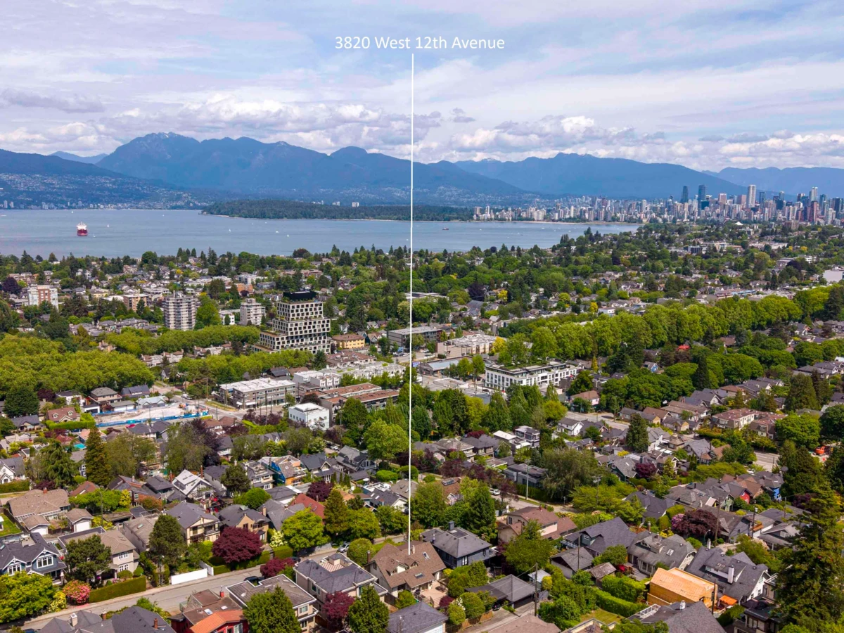 Family Room Photo of 3820 W 12th Avenue, Vancouver, BC