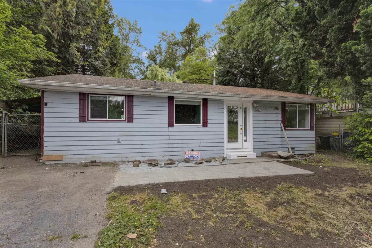 Family Room Photo of 18460 74 Avenue, Surrey, BC