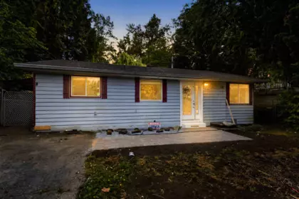 18460 74 Avenue, Surrey, BC, Surrey — Single Family Residence for sale