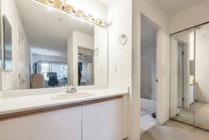 Laundry Room Photo of 202 525 Wheelhouse Square, Vancouver, BC