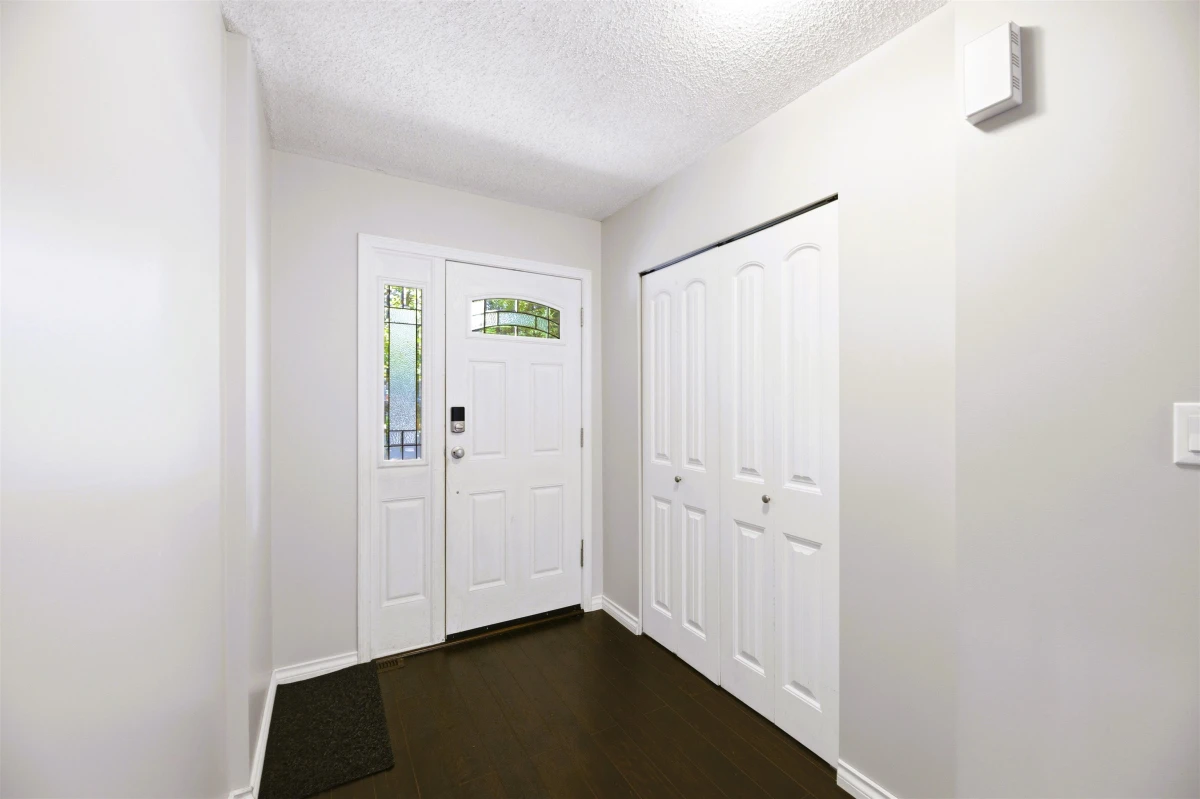Living Room Photo of 11997 Laity Street, Maple Ridge, BC