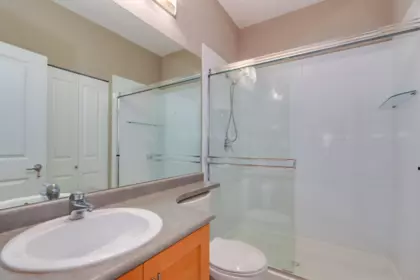 Guest Bathroom Photo of 423 2083 W 33rd Avenue, Vancouver, BC