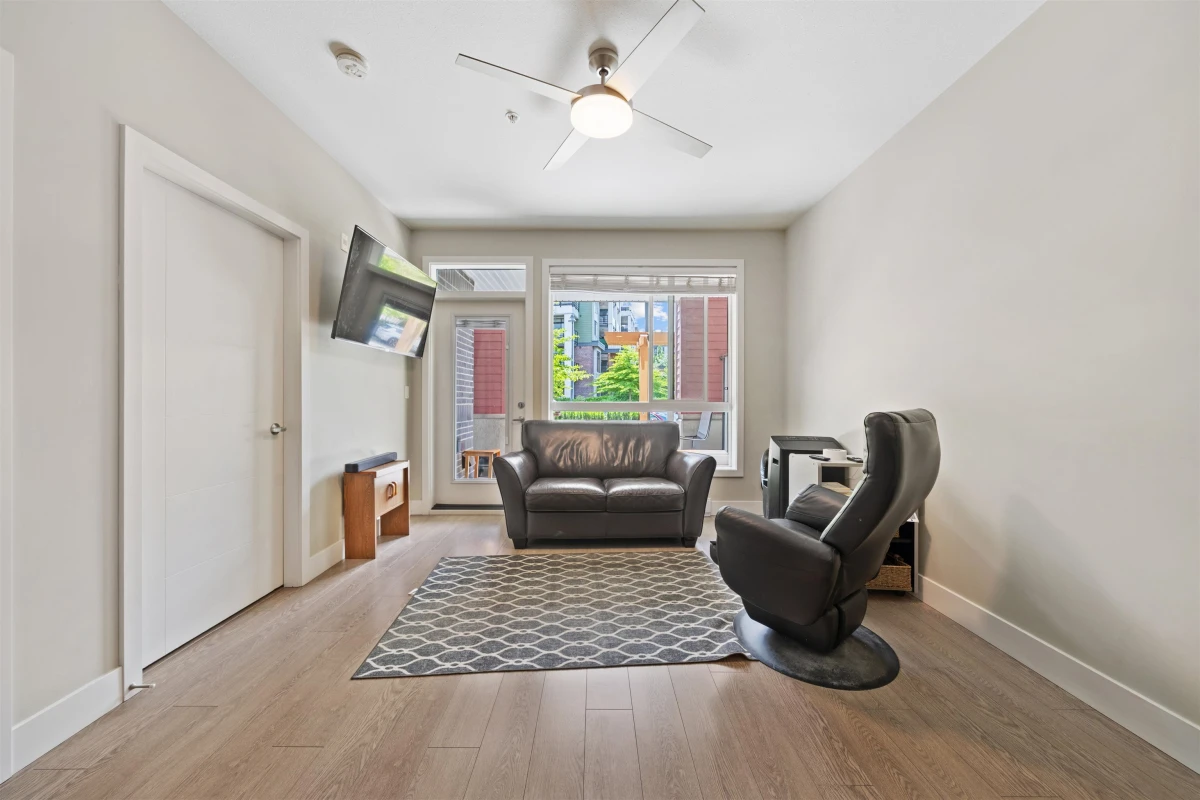 Family Room Photo of 111 45513 Market Way, Chilliwack, BC