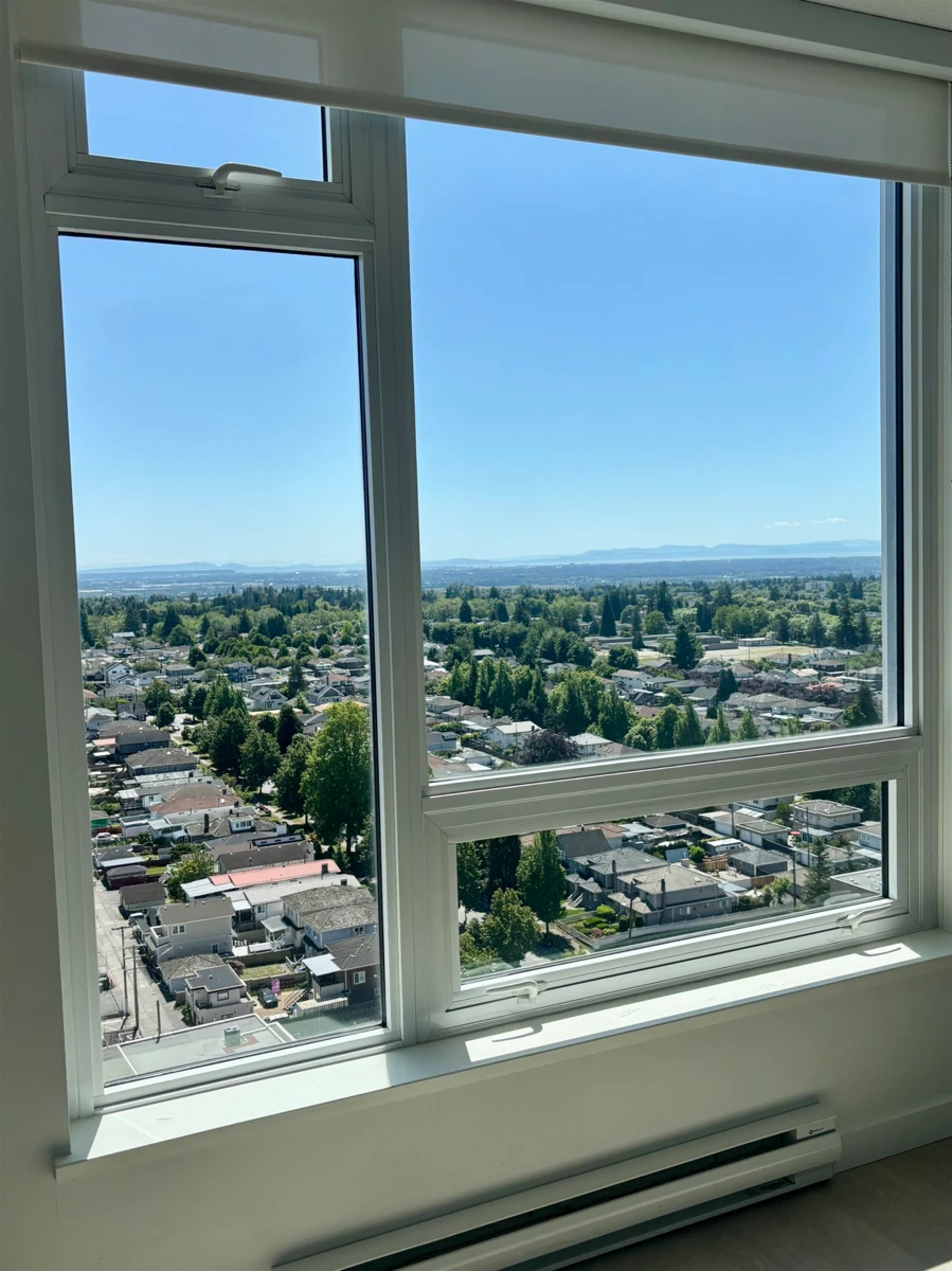 Family Room Photo of 3104 5665 Boundary Road, Vancouver, BC