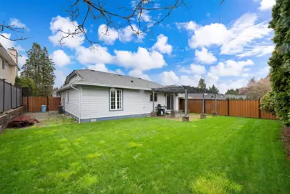 Laundry Room Photo of 23174 124a Avenue, Maple Ridge, BC