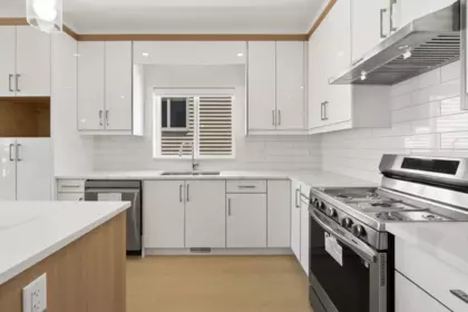 Kitchen Photo of 32539 HIGGINBOTTOM COURT, Mission BC V2V 2T7