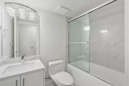 Powder Room Photo of 32539 HIGGINBOTTOM COURT, Mission BC V2V 2T7