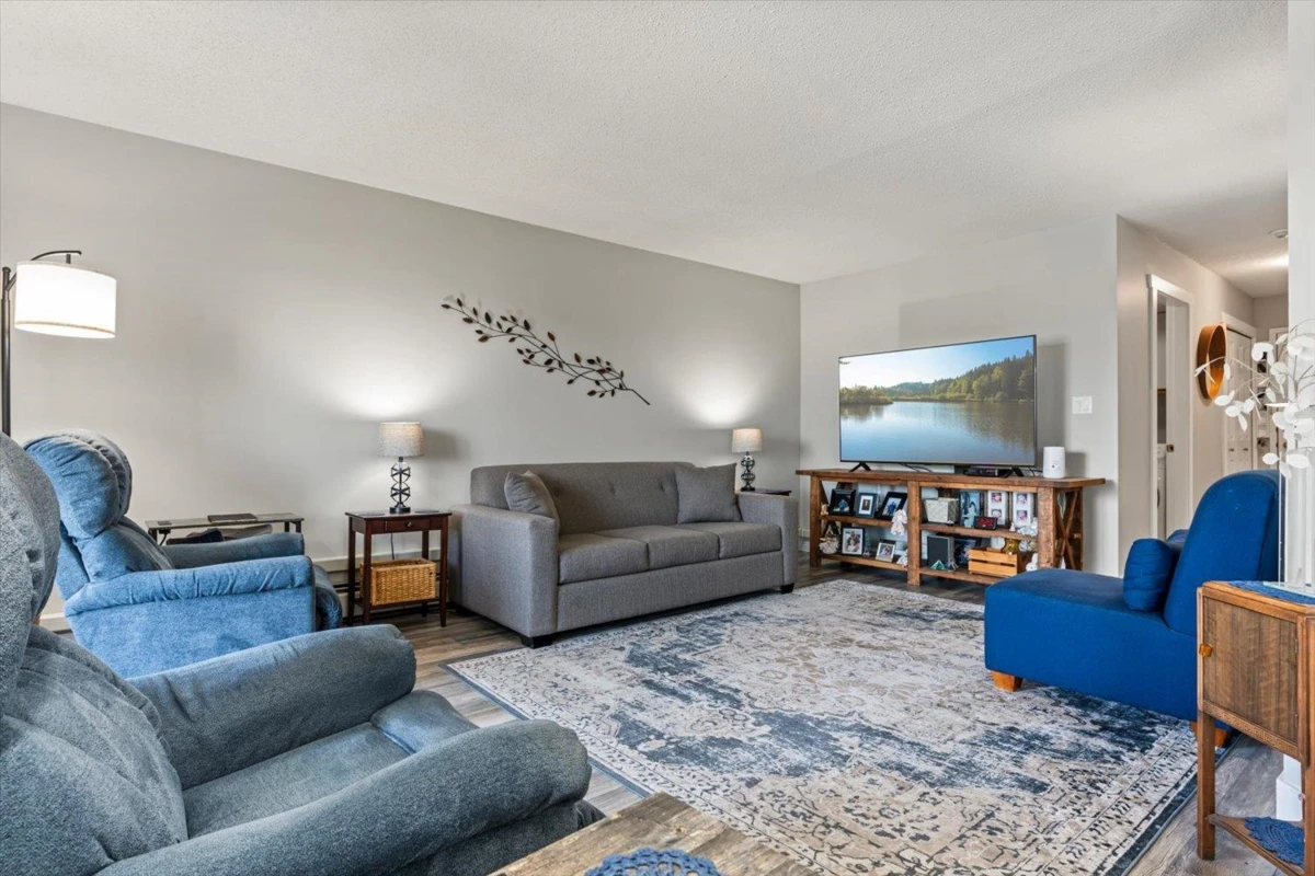 Family Room Photo of 314 8725 Elm Drive, Chilliwack, BC