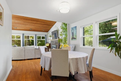 Breakfast Nook Photo of 12597 20 Avenue, Surrey, BC
