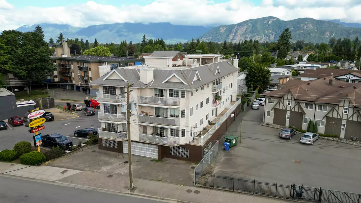 Exterior Rear Photo of 206 46351 Yale Road, Chilliwack, BC