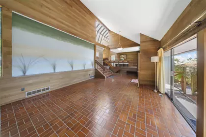 Kitchen Island Photo of 4271 Staulo Crescent, Vancouver, BC