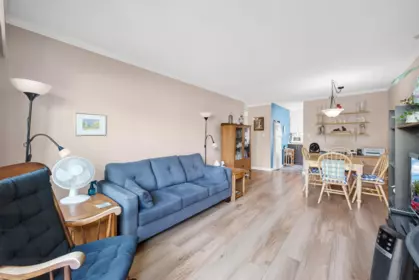 Kitchen Photo of 101 611 Blackford Street, New Westminster, BC