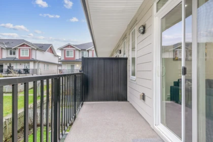 Mudroom Photo of 140 13898 64 Avenue, Surrey, BC
